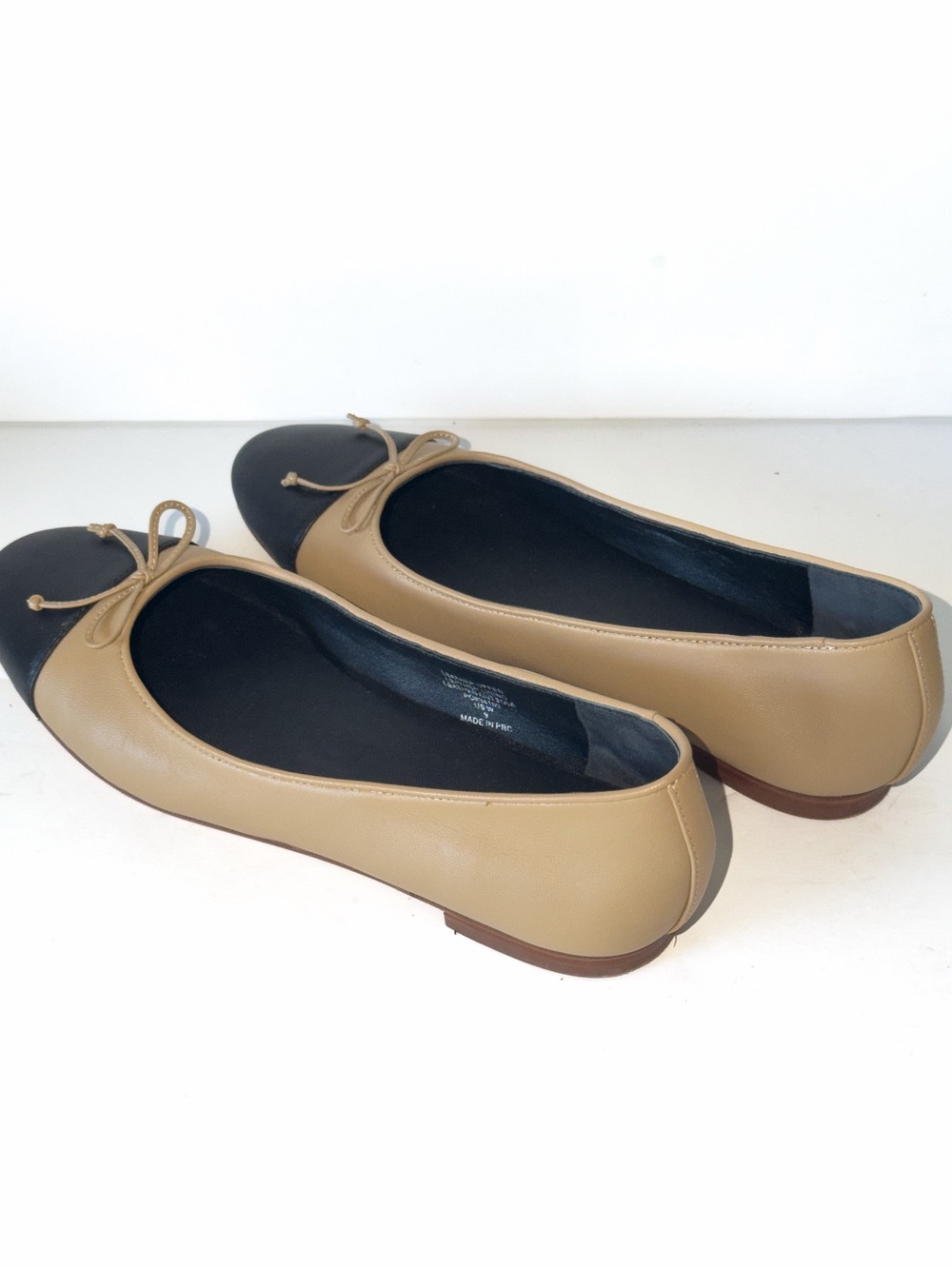 Quince Italian Leather Cap-Toe Ballet Flat Classic Two-Tone Bow Tan and Black 9 - Picture 7 of 12